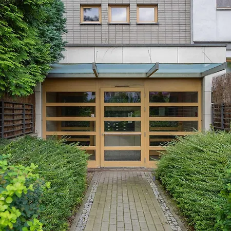 Wilanow Charming With Free Parking By Renters ワルシャワ